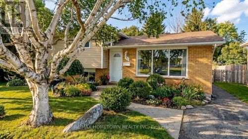 31 Vanier Dr, Brockville, ON, K6V3J6 | Card Image