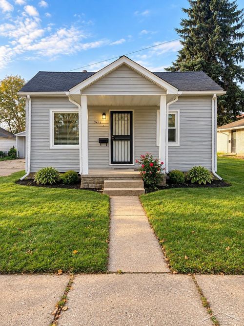2411 Thayer Street, Saginaw, MI, 48601 | Card Image