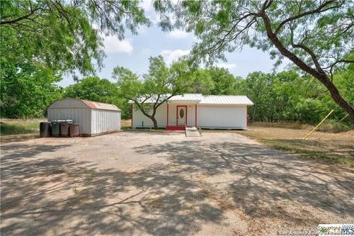 301 Tatum Rd, Martindale, TX, 78655-2526 | Card Image