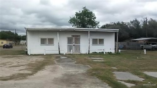 514 W Rice St, Falfurrias, TX, 78355-3902 | Card Image