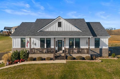 3126 Bridgewater Blvd, Morristown, TN, 37814-1785 | Card Image