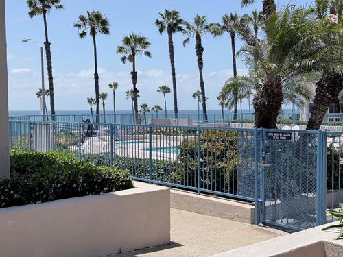 111-400 N Pacific St, Oceanside, CA, 92054-1940 | Card Image