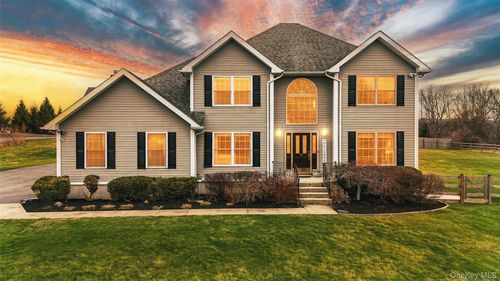 24 Dunthorne Dr, Bloomingburg, NY, 12721-3027 | Card Image