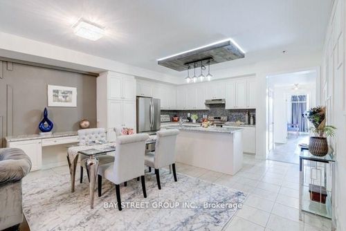 121 Luzon Ave, Markham, ON, L6B1N8 | Card Image