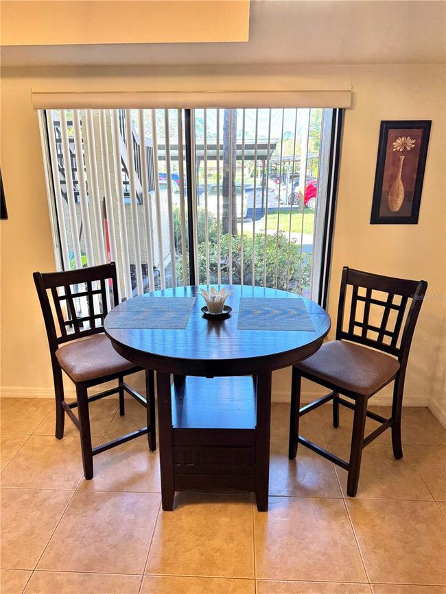 Dinette area in kitchen | Image 15