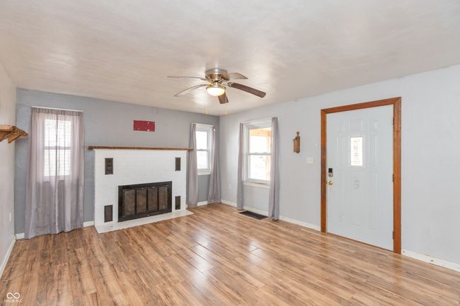 715 N Elm St, House other with 3 bedrooms, 2 bathrooms and null parking in Seymour IN | Image 4