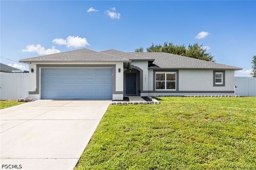 131 Ocean Park Dr, LEHIGH ACRES, FL, 33972-1007 | Card Image