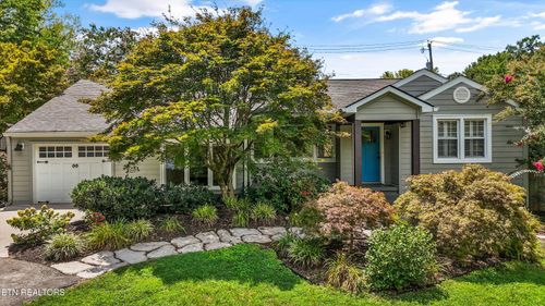 4028 Taliluna Ave, Knoxville, TN, 37919-8361 | Card Image