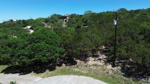 1352 Stardust Dr, Canyon Lake, TX, 78133-6297 | Card Image