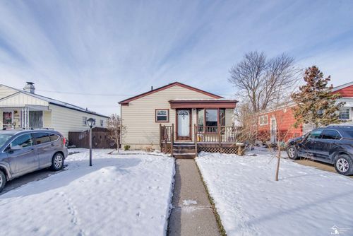 18082 Ray St, Riverview, MI, 48193-7425 | Card Image