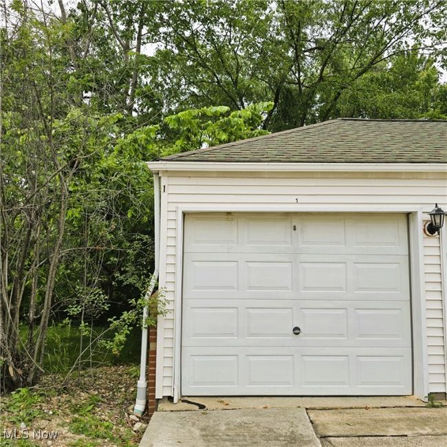 APT-101 - 23002 Chandlers Ln, Condo with 1 bedrooms, 1 bathrooms and null parking in Olmsted Falls OH | Image 18
