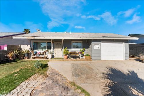 3108 Judson Ave, North Las Vegas, NV, 89030-6673 | Card Image