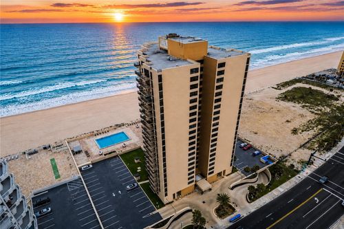 v060-3051 S Atlantic Ave, Daytona Beach Shores, FL, 32118-6152 | Card Image