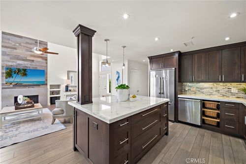 70 Fairfield, Lake Forest, CA, 92610-1855 | Card Image