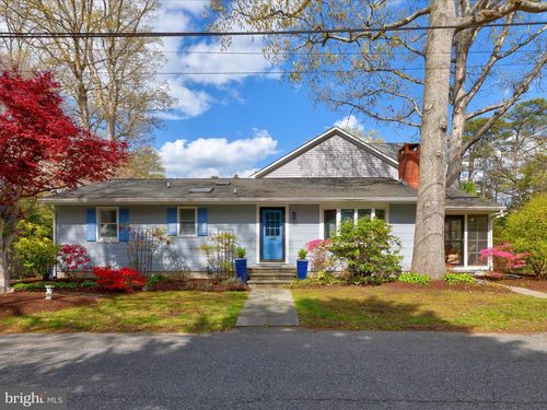 143 Henlopen Ave, REHOBOTH BEACH, DE, 19971-1634 | Card Image