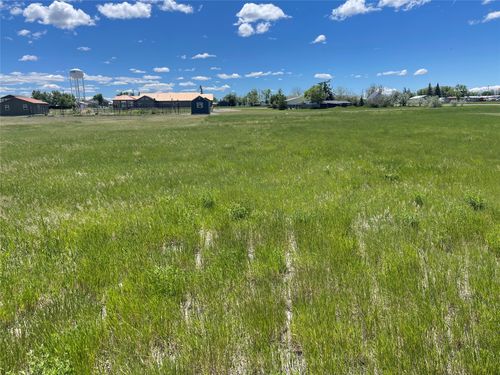 820 Teton Ave, Valier, MT, 59486-5111 | Card Image