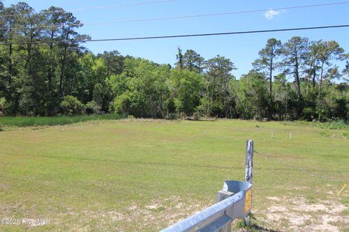 223 Bear Creek Rd, Hubert, NC, 28539-3405 | Card Image