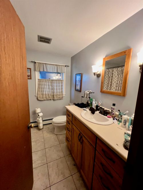 567 Nh Route 137, Harrisville, NH, 03450-5015 | Card Image