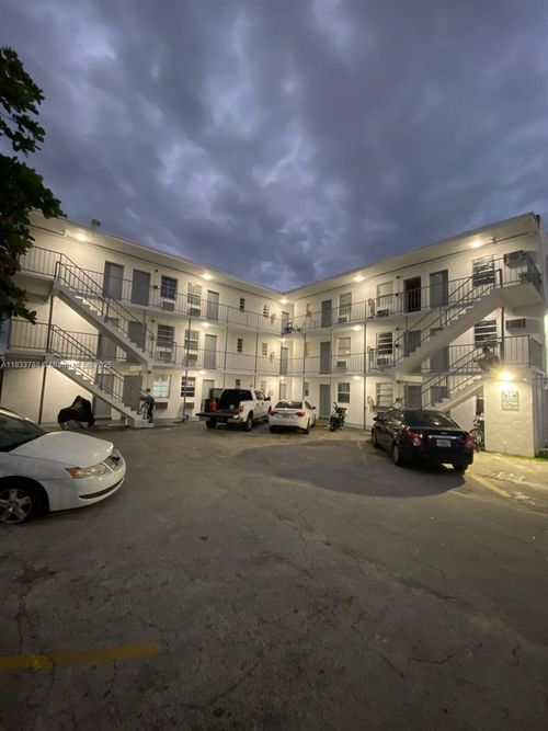 apt-5-1261 Nw 59th St, Miami, FL, 33142-2667 | Card Image