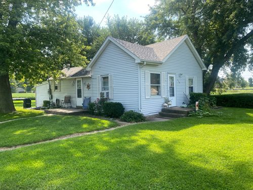 414 S. S Main St, Cherry, IL, 61317-1055 | Card Image