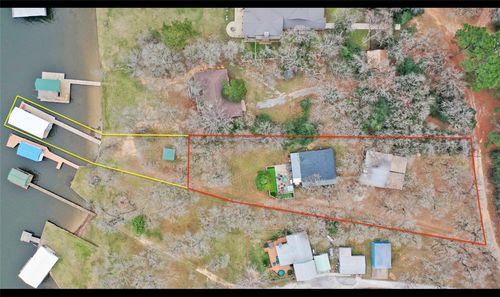 10967 Clyde Acord Rd, Franklin, TX, 77856-5821 | Card Image