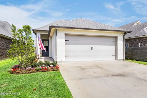 103 Grays Landing Ln, Lafayette, LA, 70508-8325 | Card Image