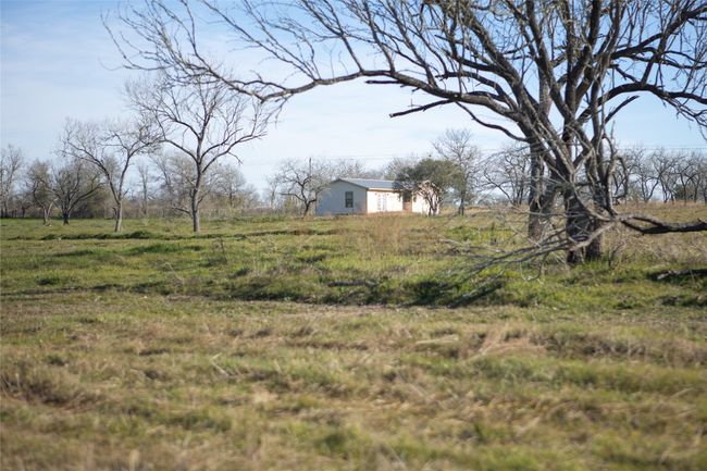 2095 Bridal Path Rd, House other with 1 bedrooms, 1 bathrooms and 100 parking in Luling TX | Image 28