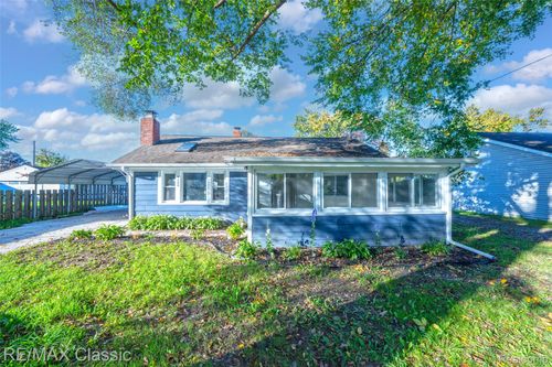 1220 S Cass Lake Rd, Waterford, MI, 48328-4738 | Card Image