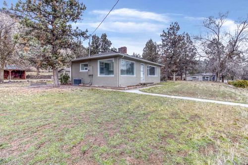 954 Sw Crestview Rd, Prineville, OR, 97754-2613 | Card Image
