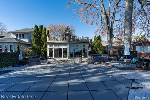 35510 Jeffers Ct, Harrison Twp, MI, 48045-3226 | Card Image