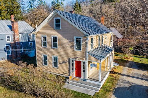 7 Brownsville Rd, Hartland, VT, 05048-3000 | Card Image
