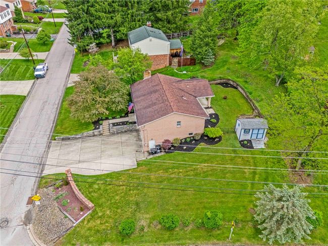 6001 Dashwood Dr, House other with 3 bedrooms, 3 bathrooms and 2 parking in Bethel Park PA | Image 35