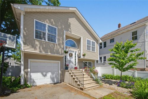 46 Concord St, Providence, RI, 02904-1847 | Card Image