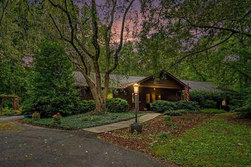 25 Woodall Rd Se, White, GA, 30184-2902 | Card Image