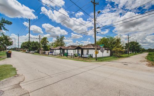 1715 New Mexico St, Houston, TX, 77029 | Card Image