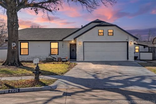 2926 S 122nd East Ave, Tulsa, OK, 74129-8409 | Card Image