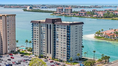 901-5220 Brittany Dr S, ST PETERSBURG, FL, 33715-1541 | Card Image