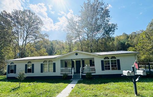 661 Upper Rader Rd, Manchester, KY, 40962-7264 | Card Image