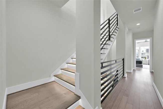 B - 2808 Cary St, House other with 3 bedrooms, 4 bathrooms and null parking in Houston TX | Image 24