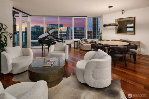 3106-10700 Ne 4th St, Bellevue, WA, 98004-5900 | Card Image