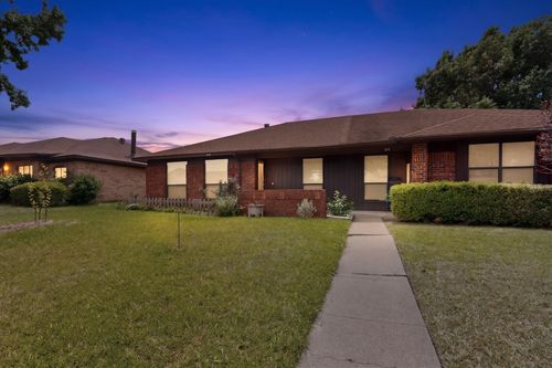 312 Cole St, Garland, TX, 75040-3747 | Card Image