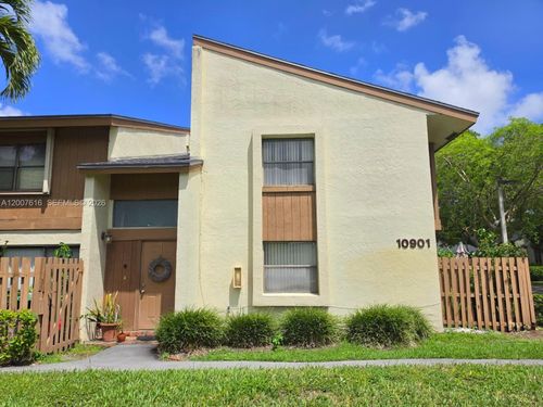 66b-10901 Sw 113th Pl, Miami, FL, 33176-3172 | Card Image