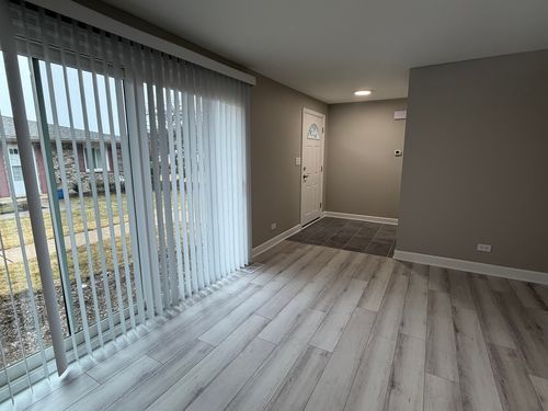 314-314 Covehill Ct, Schaumburg, IL, 60194-4308 | Card Image