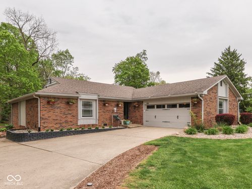 504 Oak Boulevard South Dr, Greenfield, IN, 46140-8863 | Card Image