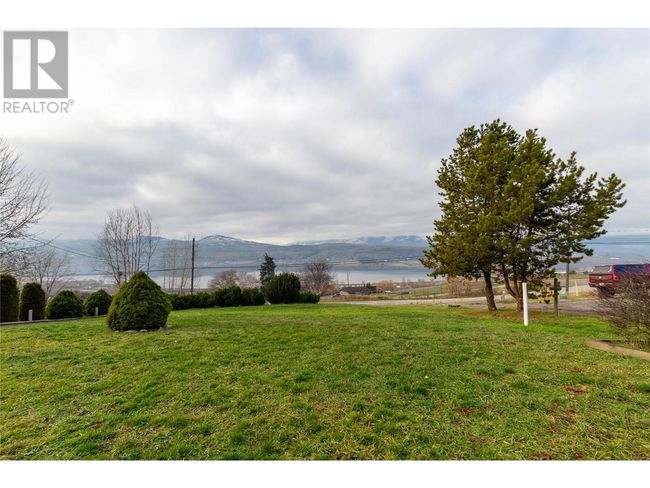 7603 Baker Hogg Rd, House other with 3 bedrooms, 3 bathrooms and 2 parking in North Okanagan Rd Rural BC | Image 39