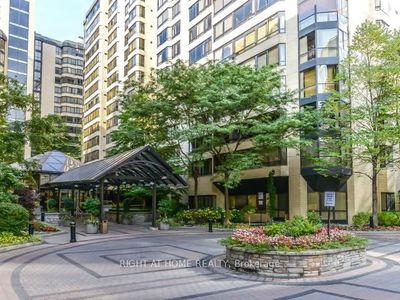 905 - 195 St Patrick St, Condo with 2 bedrooms, 2 bathrooms and 1 parking in Toronto ON | Image 2