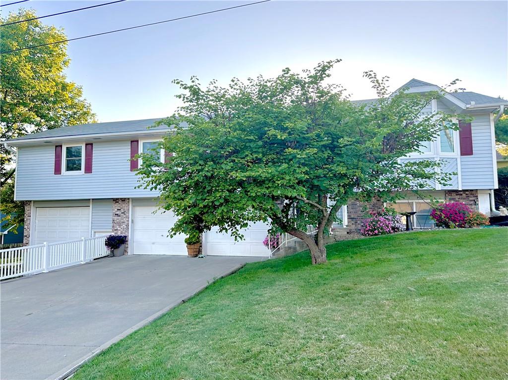 Saunders St, Maryville, MO 64468