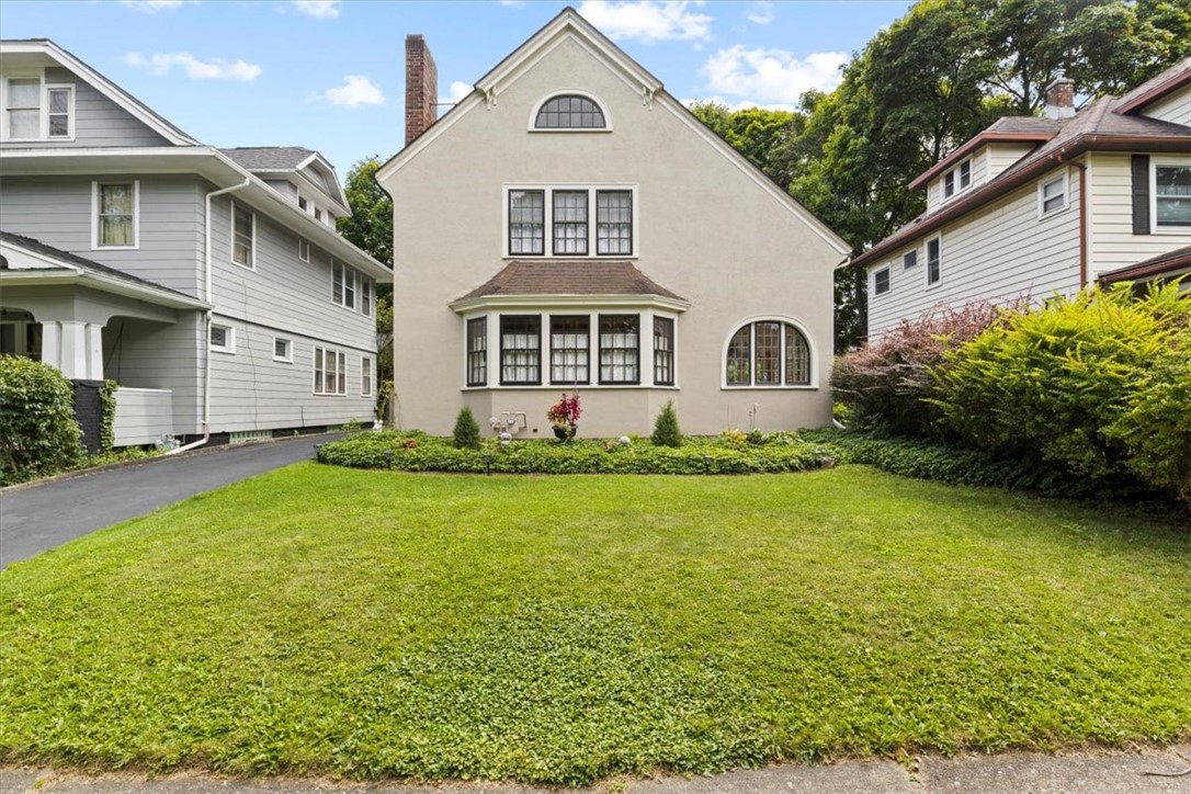 Laurelton Rd, Rochester, NY 14609