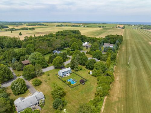 1030 Horseshoe Dr, Cutchogue, NY, 11935-1072 | Card Image