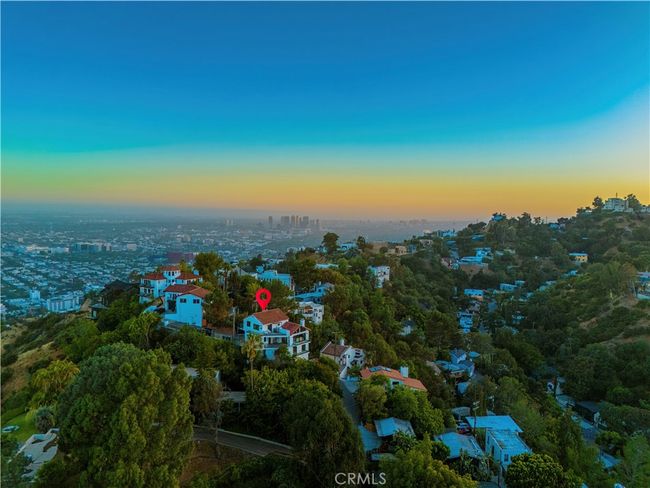 8280 Grand View Dr, House other with 3 bedrooms, 4 bathrooms and 2 parking in LOS ANGELES CA | Image 73